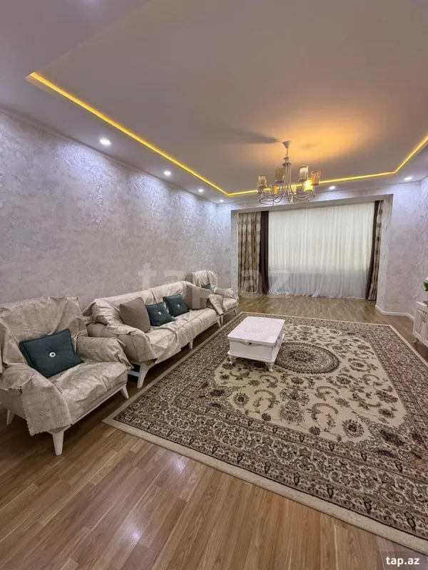 Satılır 3 otaqlı yeni tikili 140 m²