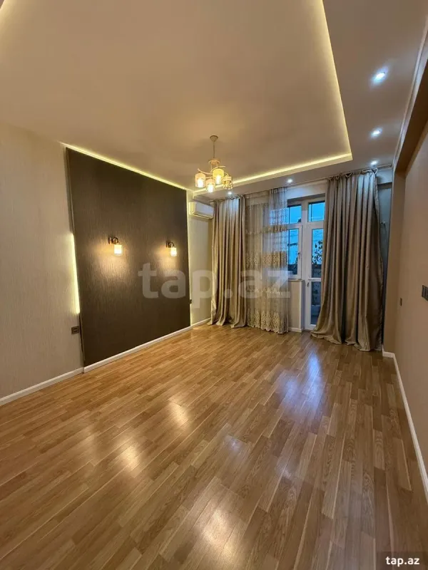 Satılır 3 otaqlı yeni tikili 140 m²