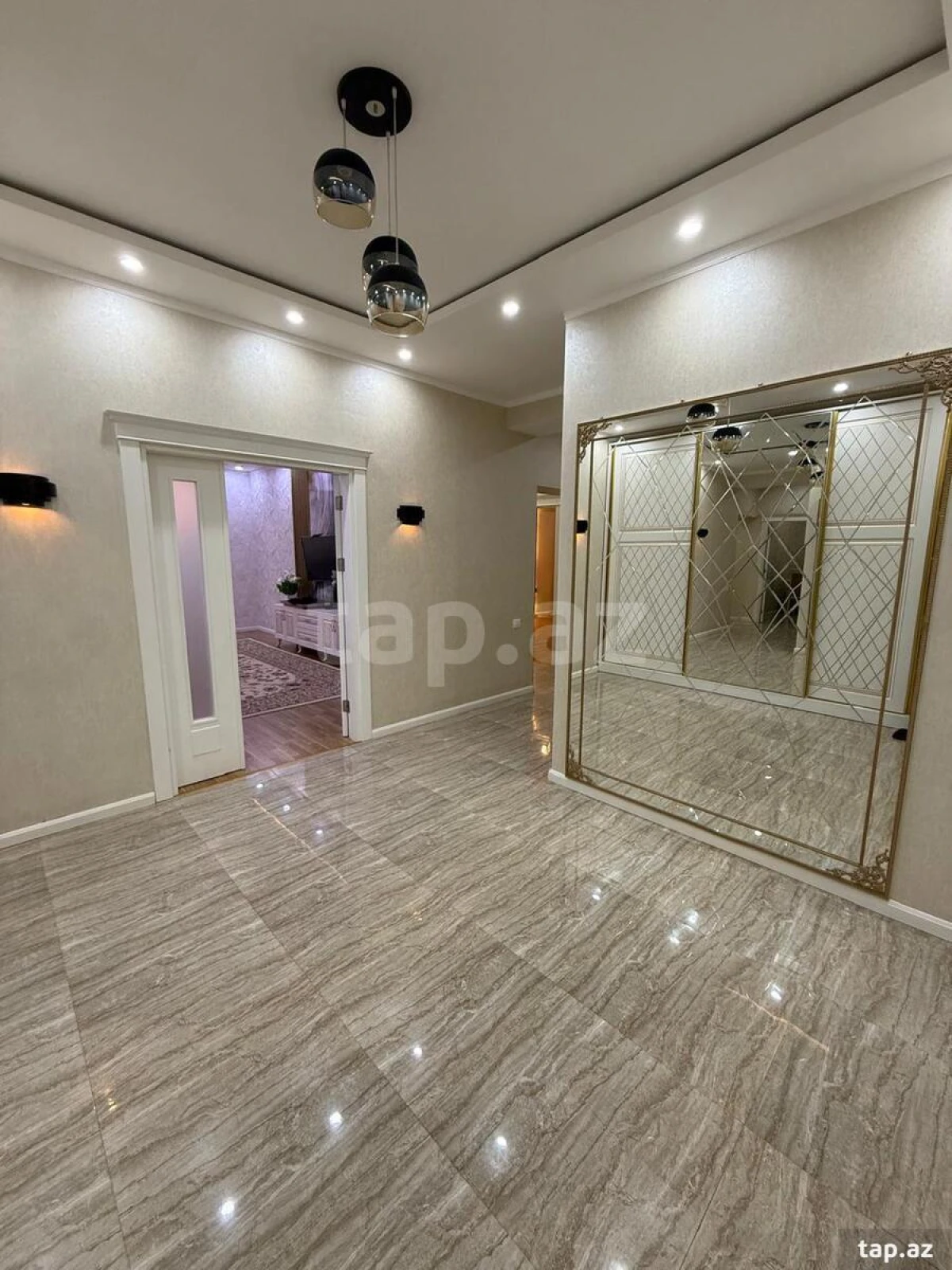 Satılır 3 otaqlı yeni tikili 140 m²