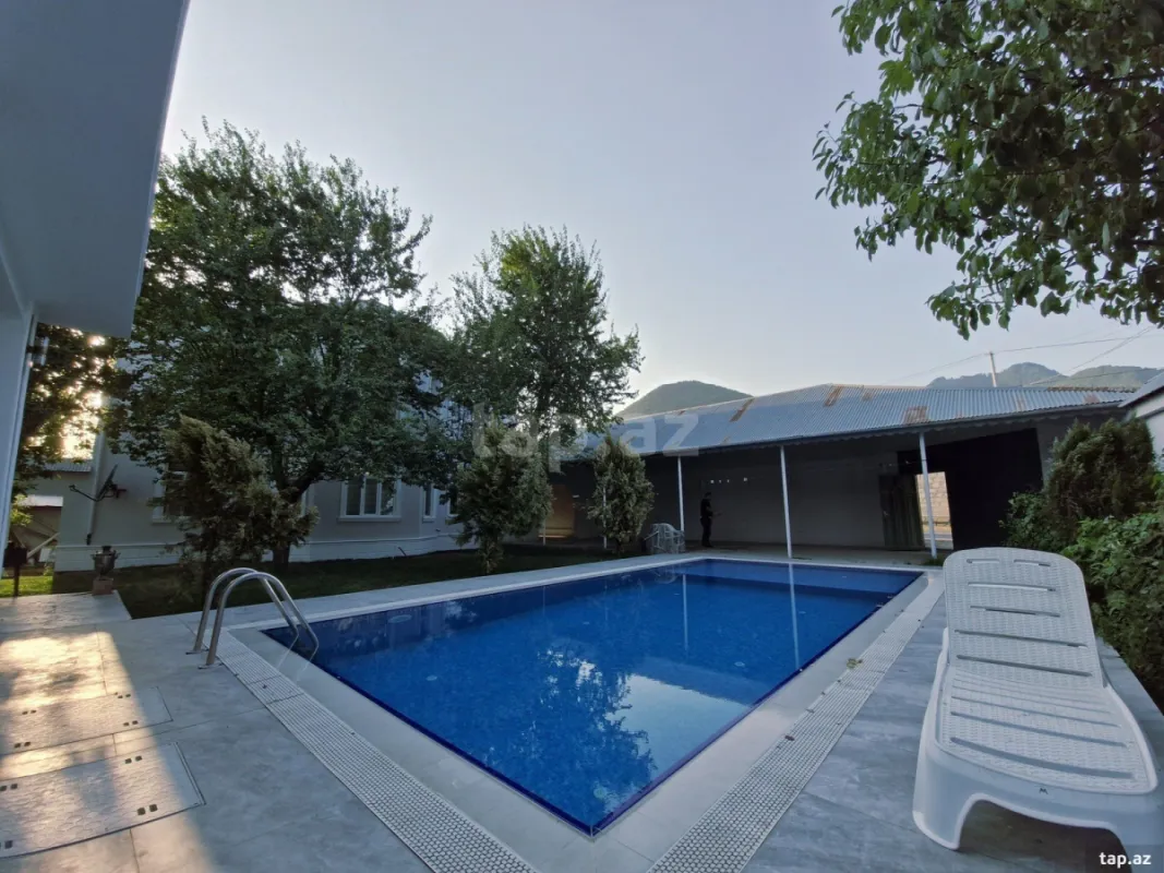 Kirayə verilir 5 otaqlı həyət evi 300 m²