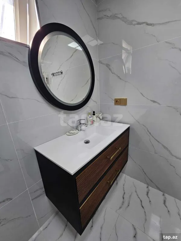 Kirayə verilir 5 otaqlı həyət evi 300 m²