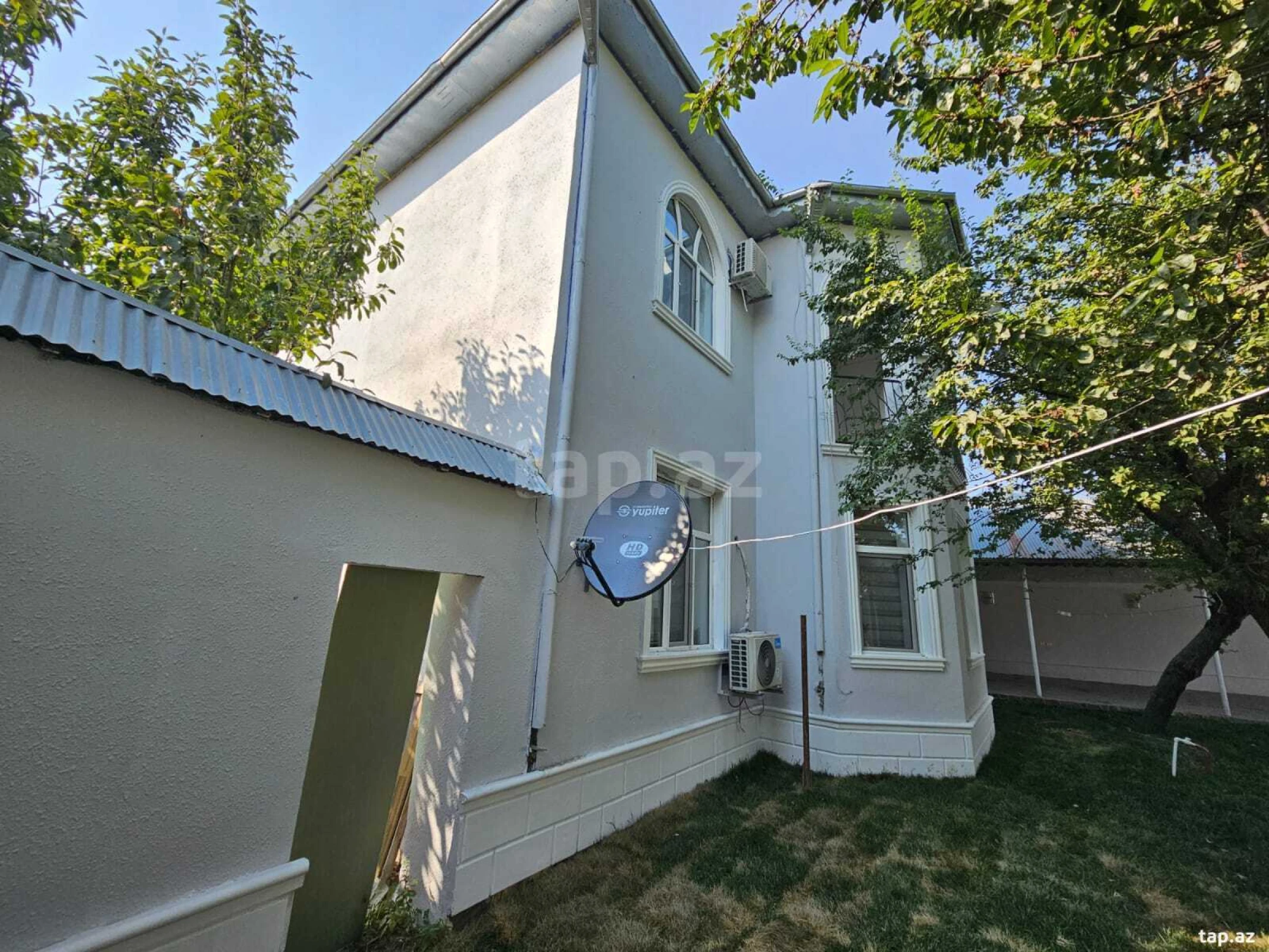 Kirayə verilir 5 otaqlı həyət evi 300 m²