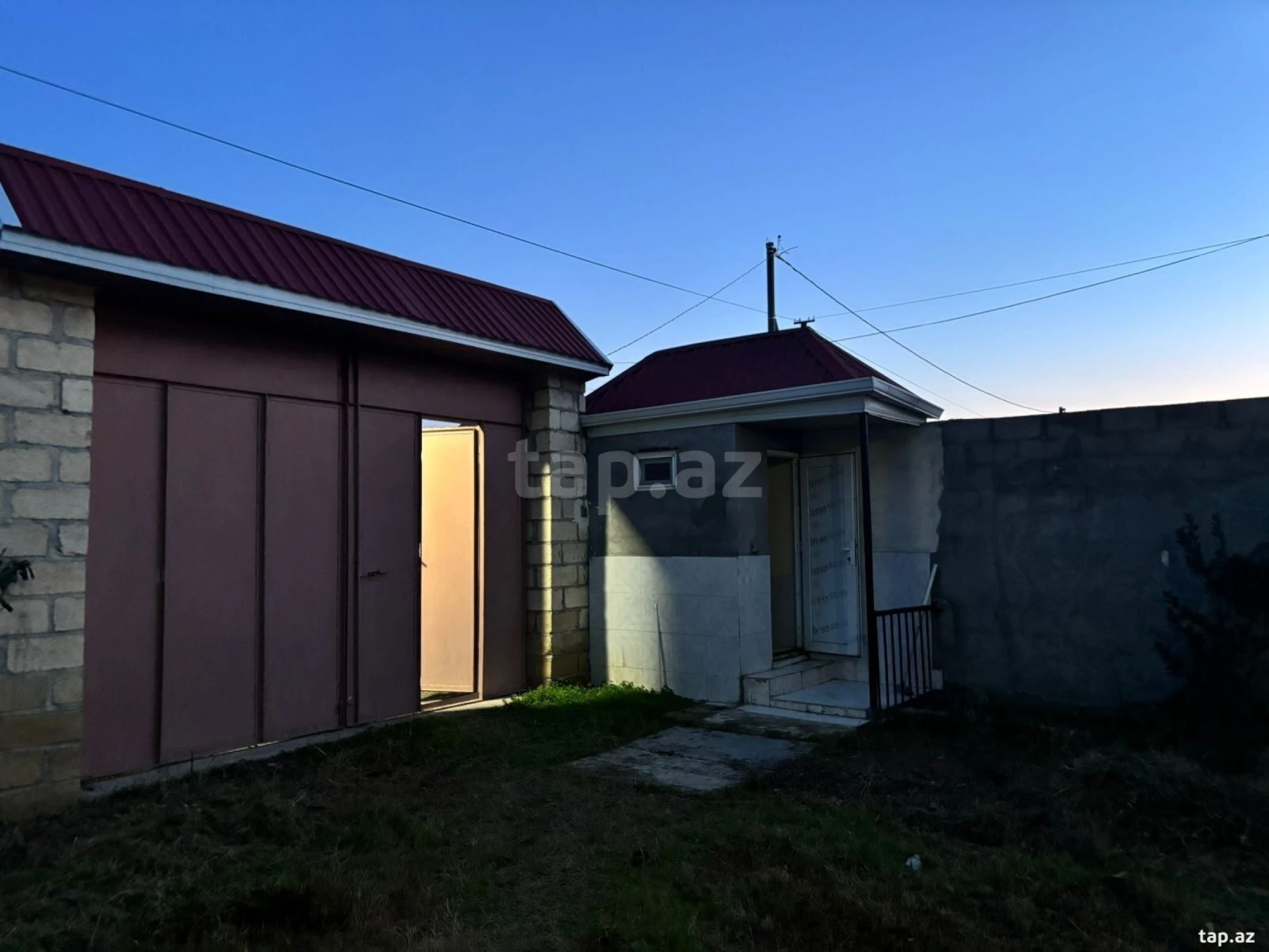 Satılır 4 otaqlı həyət evi