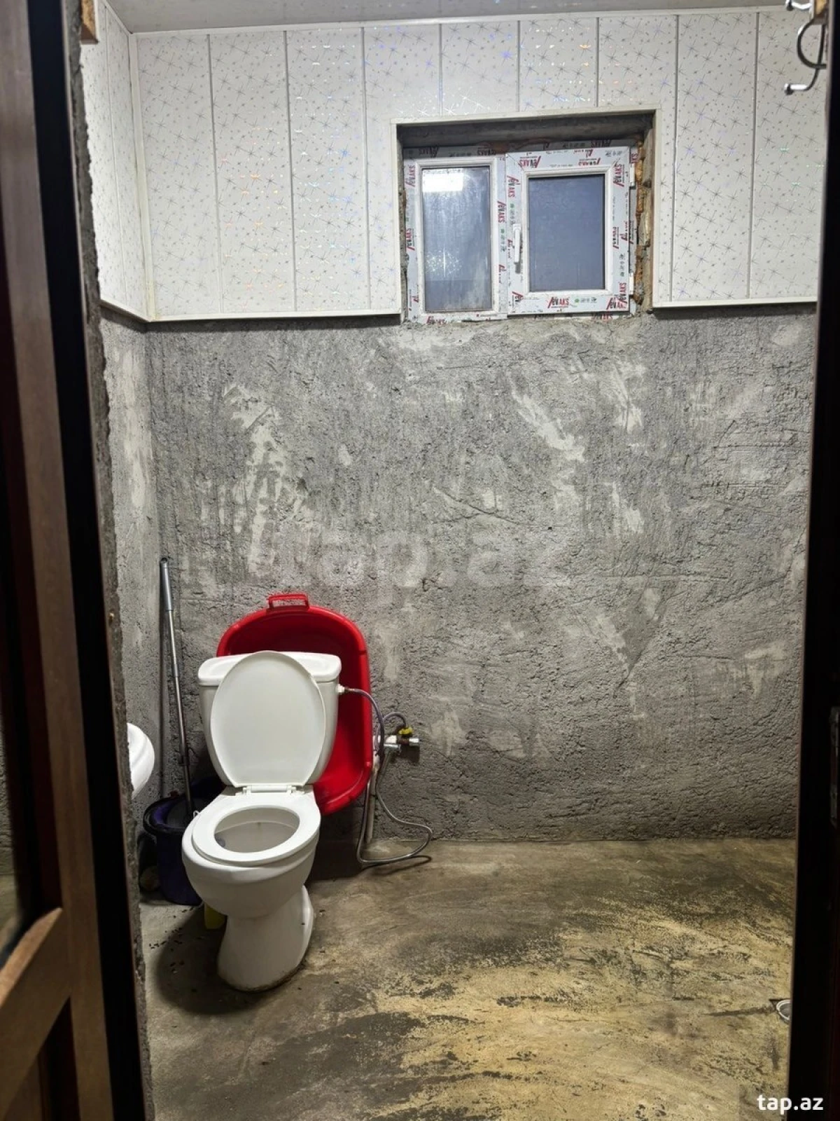 Satılır 4 otaqlı həyət evi