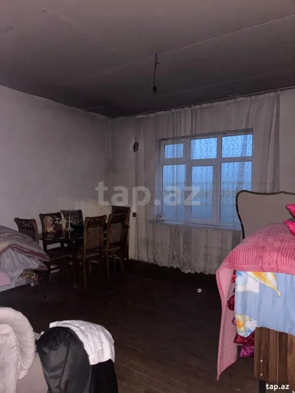 Satılır 4 otaqlı həyət evi