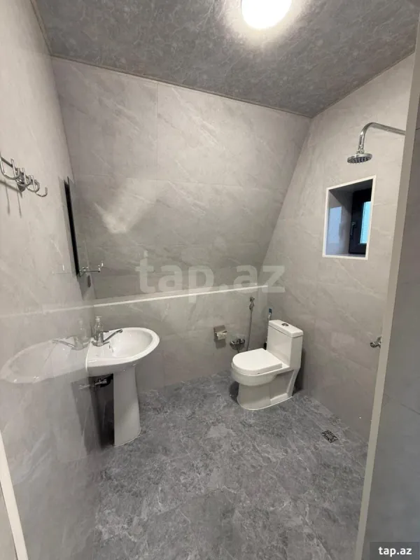 Kirayə verilir 3 otaqlı həyət evi 73 m²