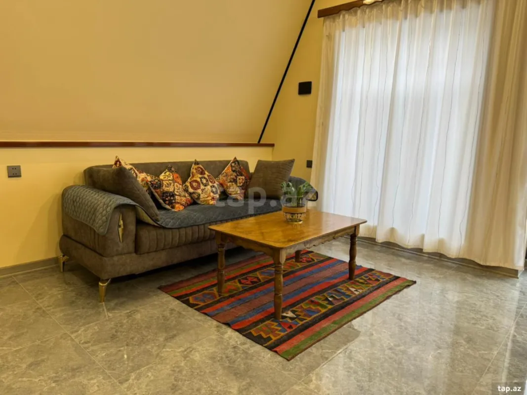 Kirayə verilir 3 otaqlı həyət evi 73 m²