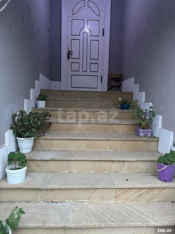 Satılır 5 otaqlı həyət evi 130 m²