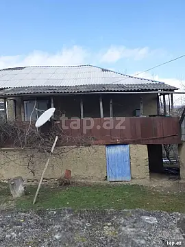 Satılır 6 otaqlı həyət evi