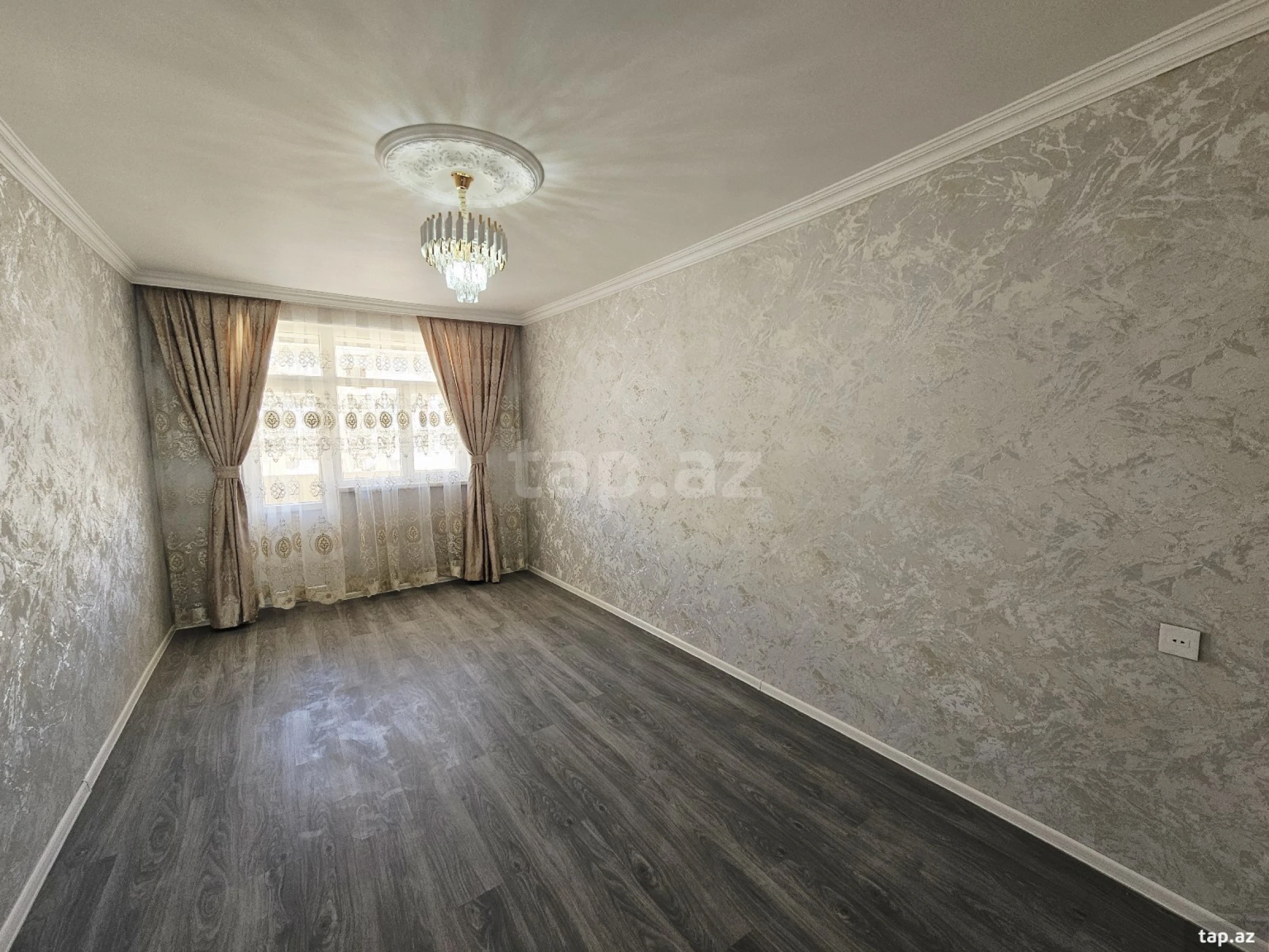 Satılır 2 otaqlı mənzil 60 m²
