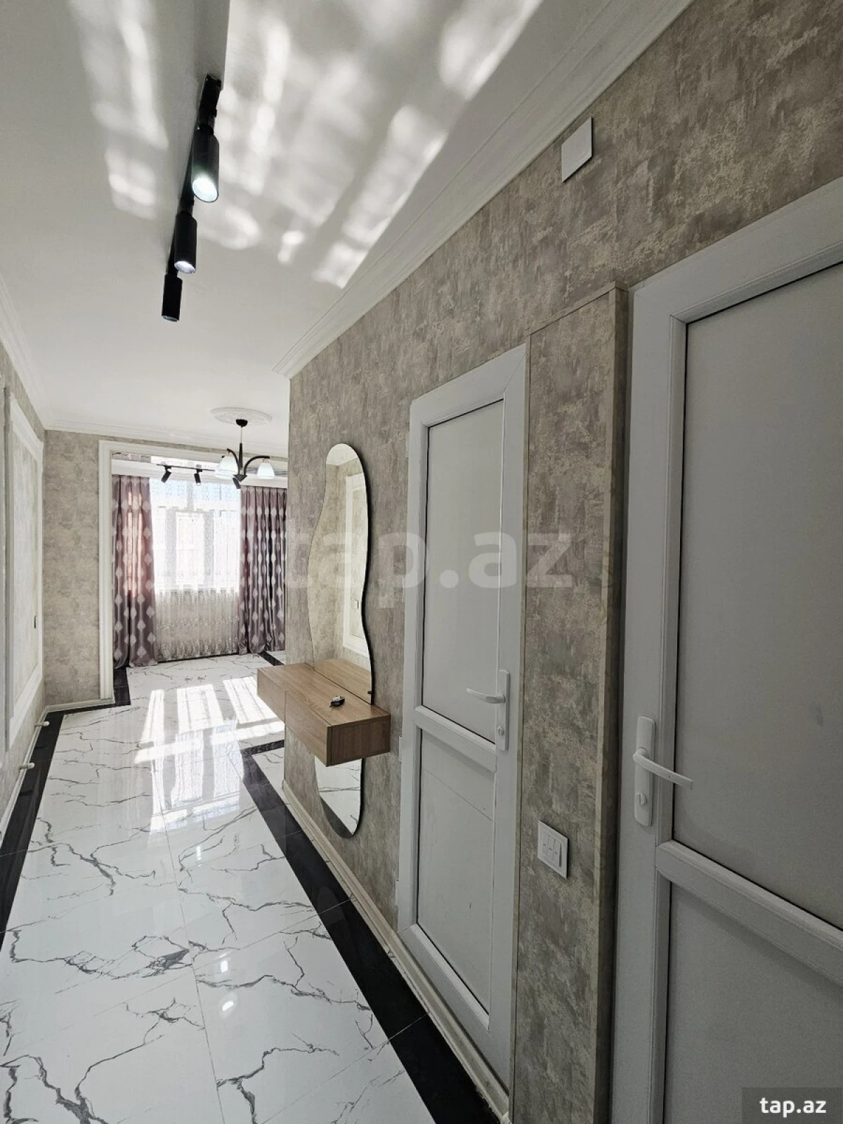 Satılır 2 otaqlı mənzil 60 m²