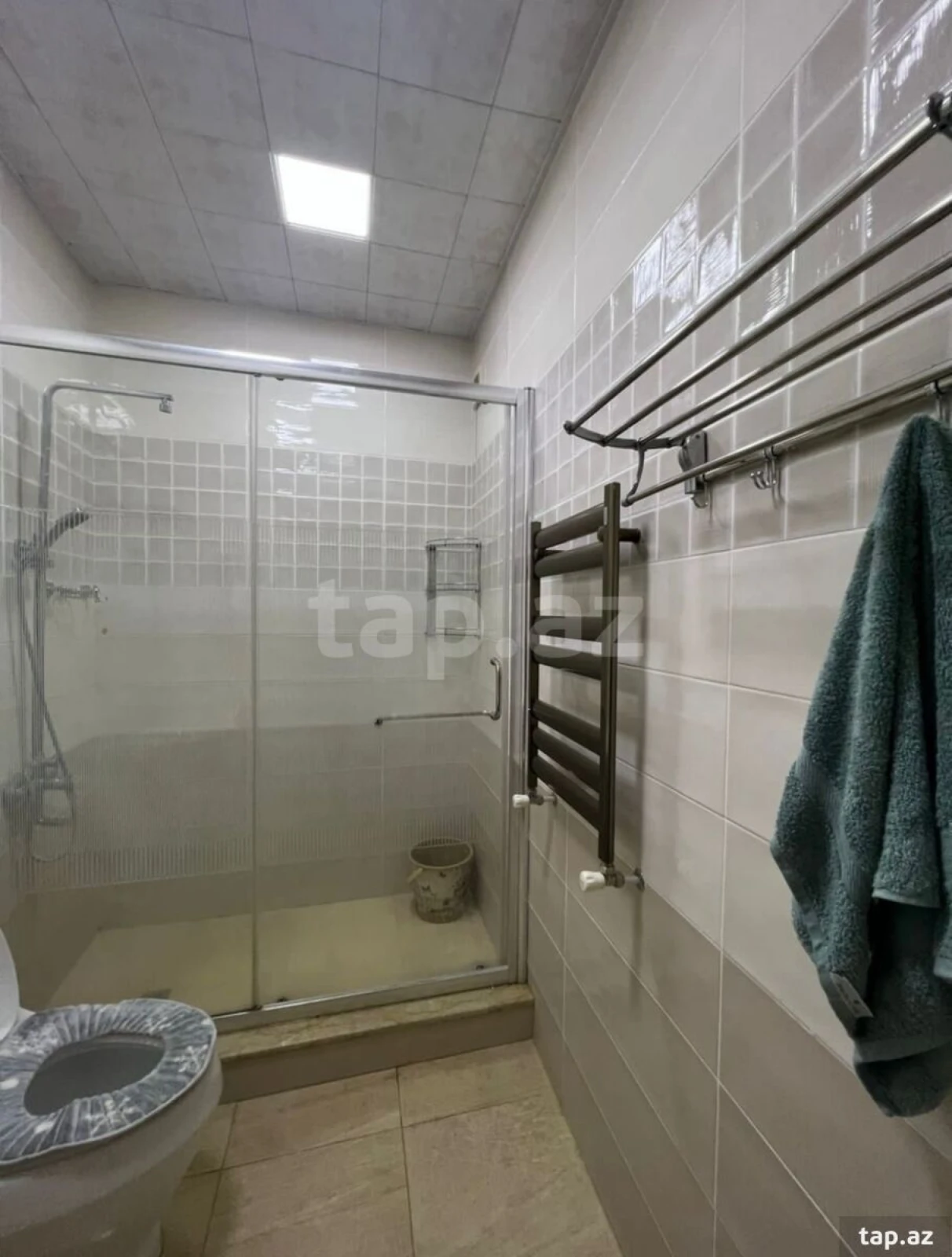 Kirayə verilir 3 otaqlı yeni tikili 130 m²