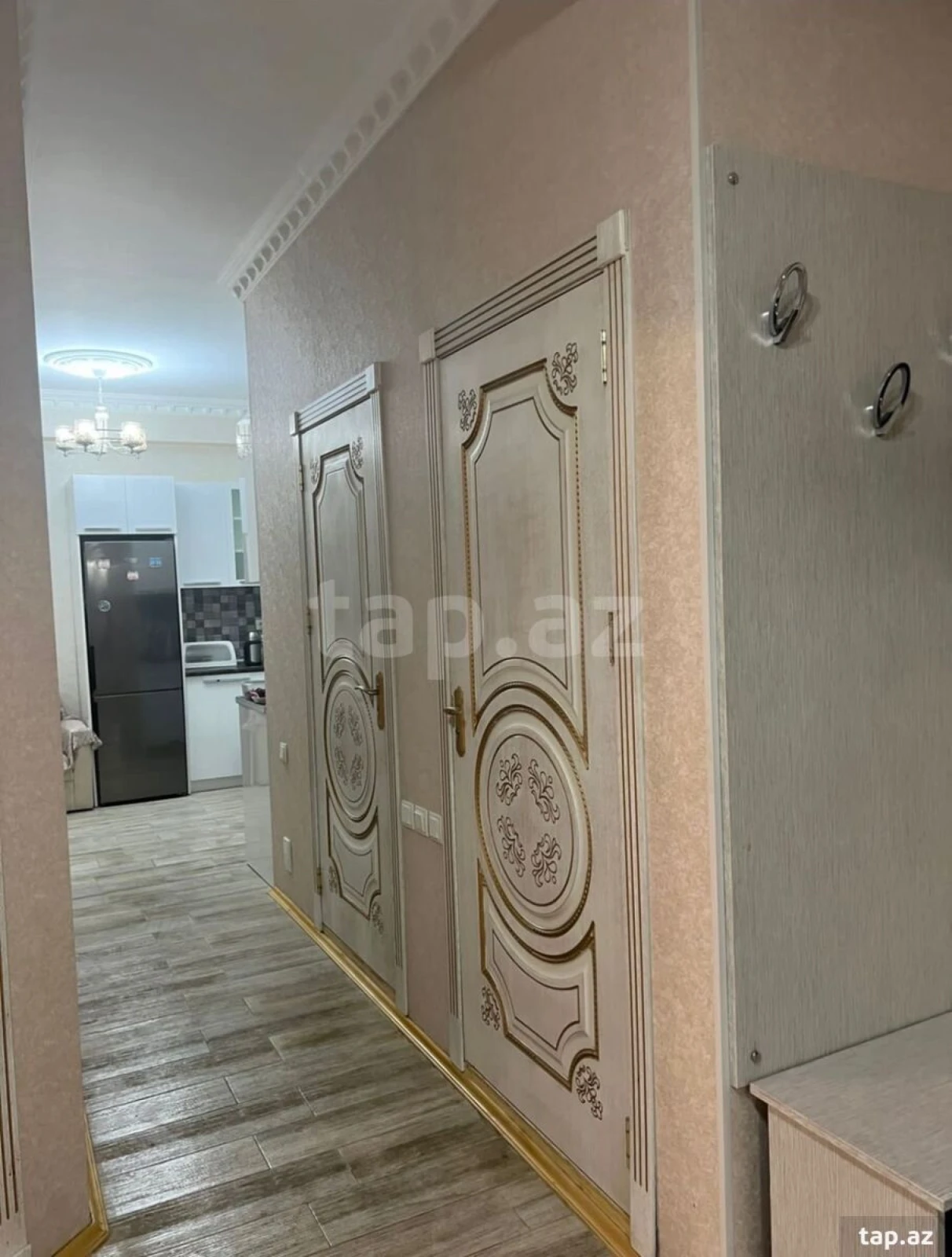 Kirayə verilir 3 otaqlı yeni tikili 130 m²