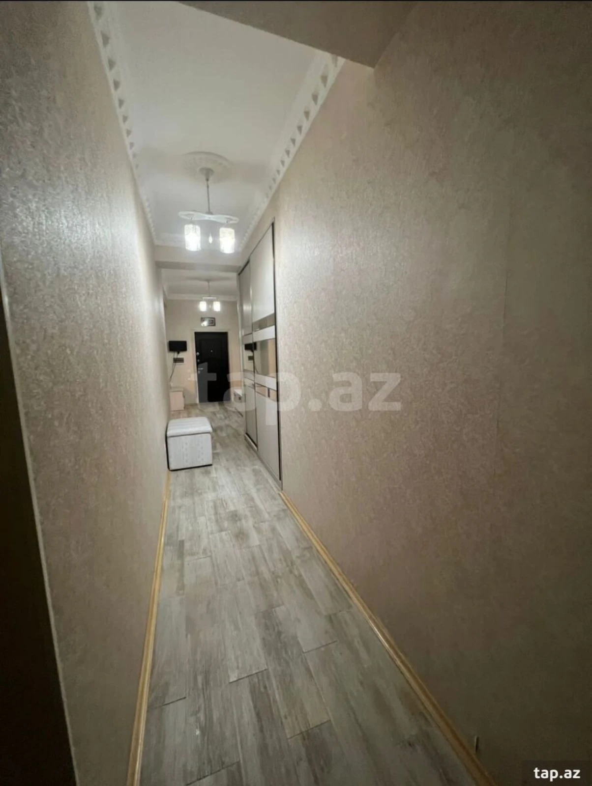 Kirayə verilir 3 otaqlı yeni tikili 130 m²