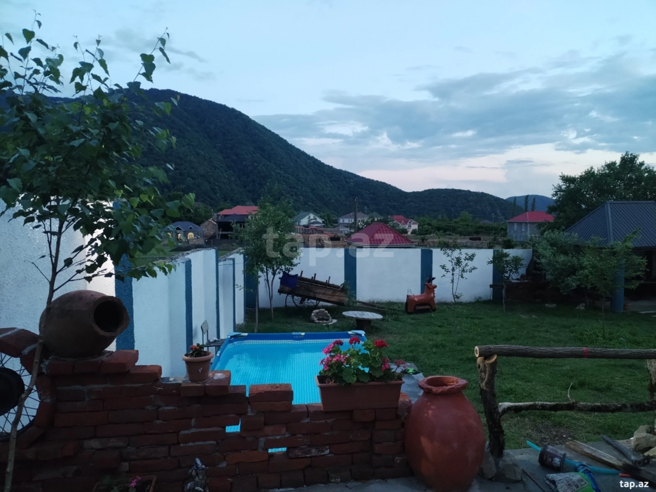 Kirayə verilir 5 otaqlı həyət evi