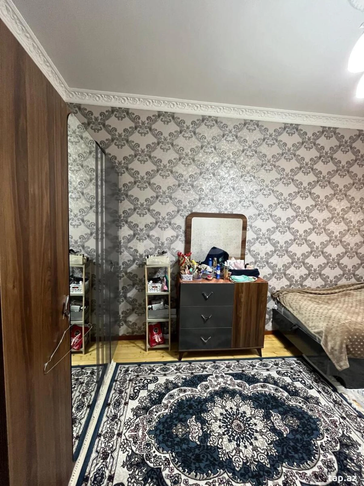 Satılır 4 otaqlı həyət evi