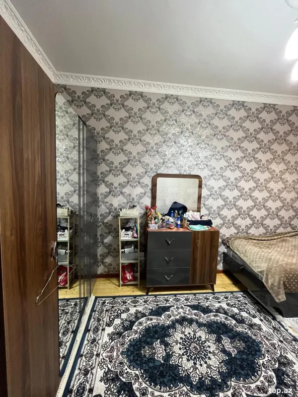 Satılır 4 otaqlı həyət evi