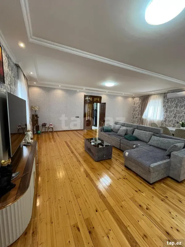 Satılır 4 otaqlı həyət evi