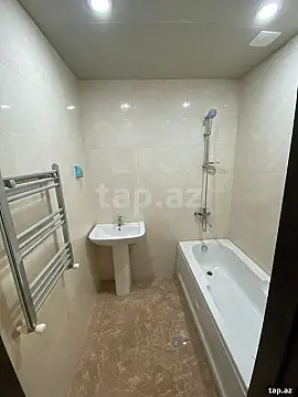 Kirayə verilir 3 otaqlı yeni tikili 73 m²