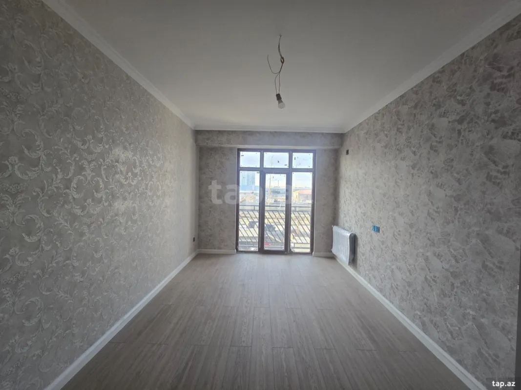Satılır 3 otaqlı yeni tikili 80 m²