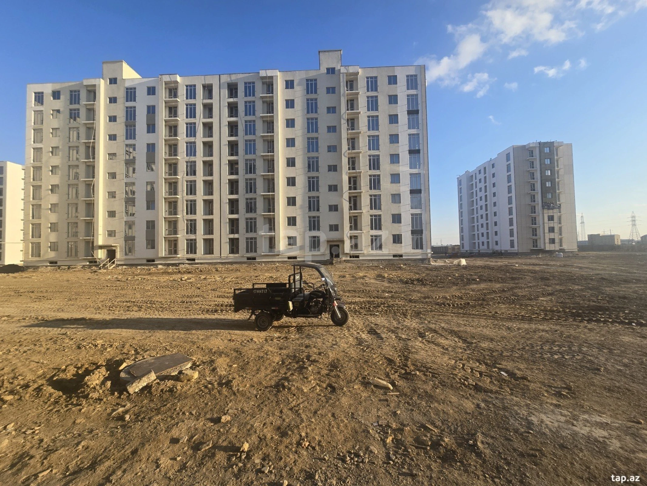 Satılır 3 otaqlı yeni tikili 80 m²
