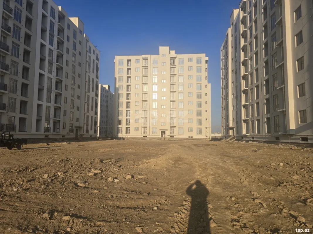 Satılır 3 otaqlı yeni tikili 80 m²