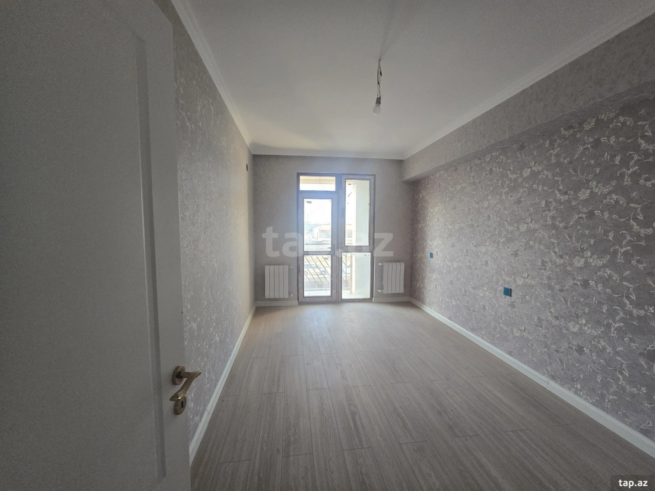 Satılır 3 otaqlı yeni tikili 80 m²
