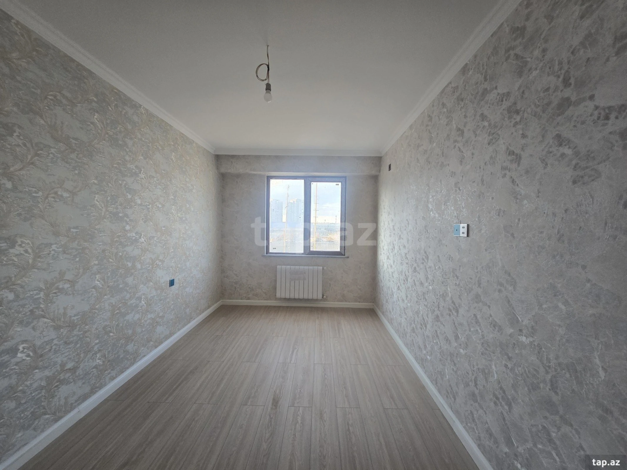 Satılır 3 otaqlı yeni tikili 80 m²