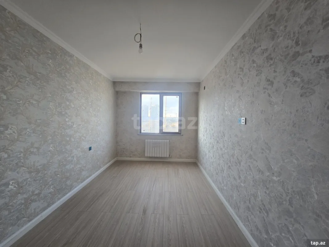 Satılır 3 otaqlı yeni tikili 80 m²
