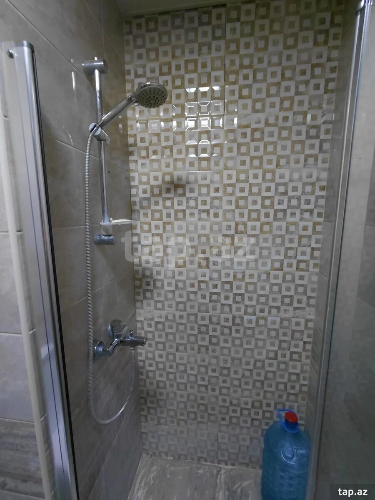 Kirayə verilir 1 otaqlı yeni tikili 30 m²