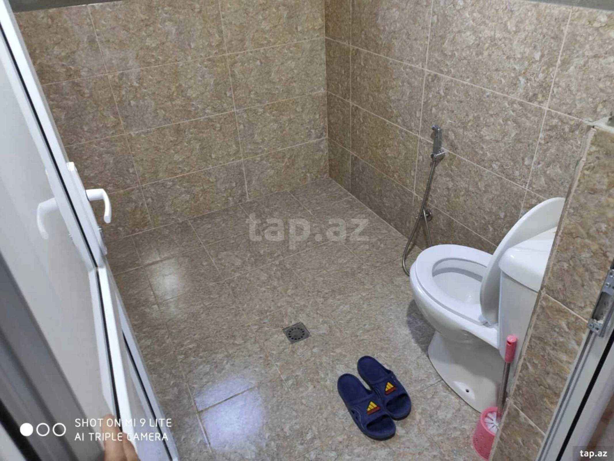 Kirayə verilir 3 otaqlı həyət evi