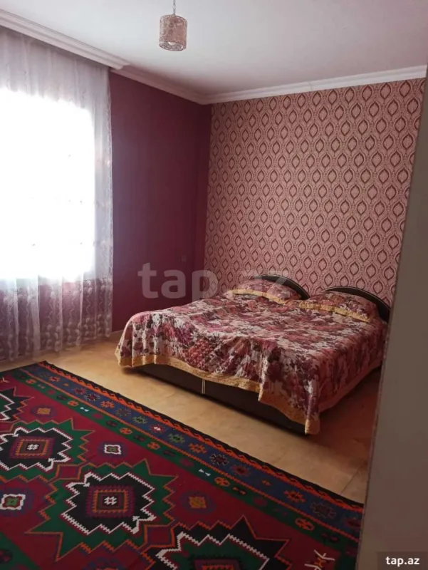 Kirayə verilir 3 otaqlı həyət evi