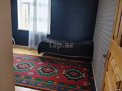 Kirayə verilir 3 otaqlı həyət evi