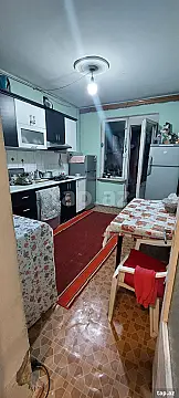 Satılır 5 otaqlı mənzil 100 m²