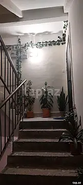 Satılır 5 otaqlı mənzil 100 m²