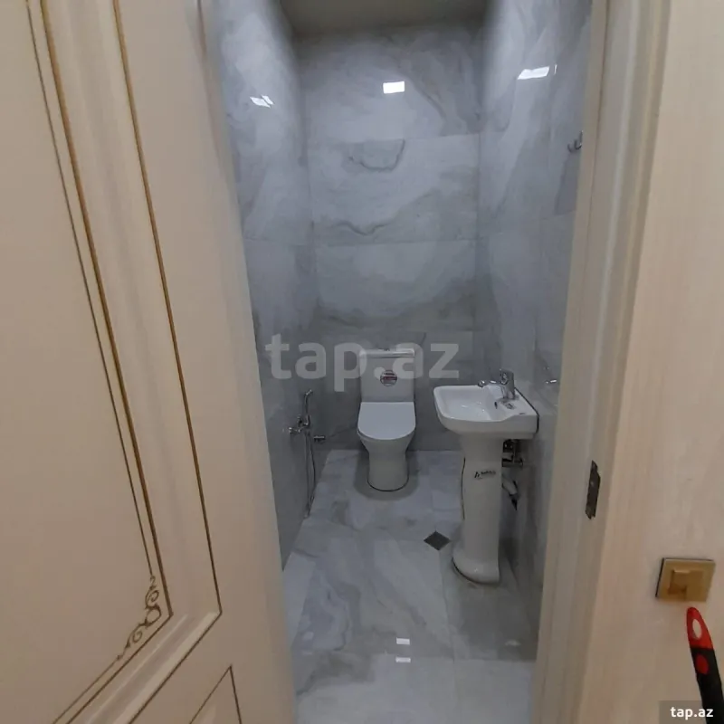 Kirayə verilir 2 otaqlı yeni tikili 60 m²