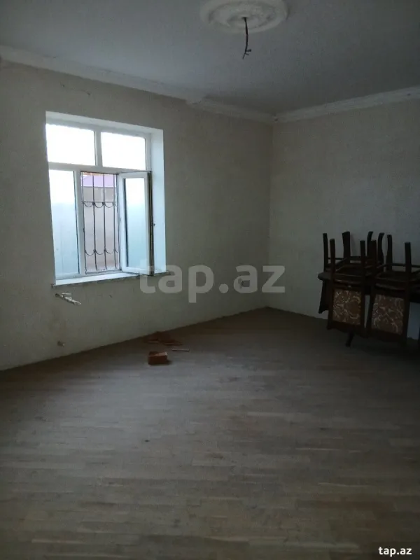 Satılır 7 otaqlı həyət evi