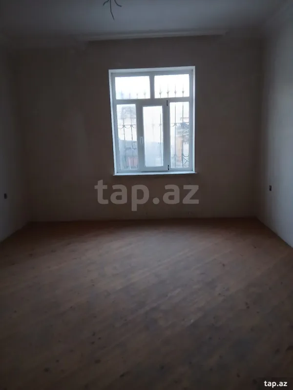 Satılır 7 otaqlı həyət evi