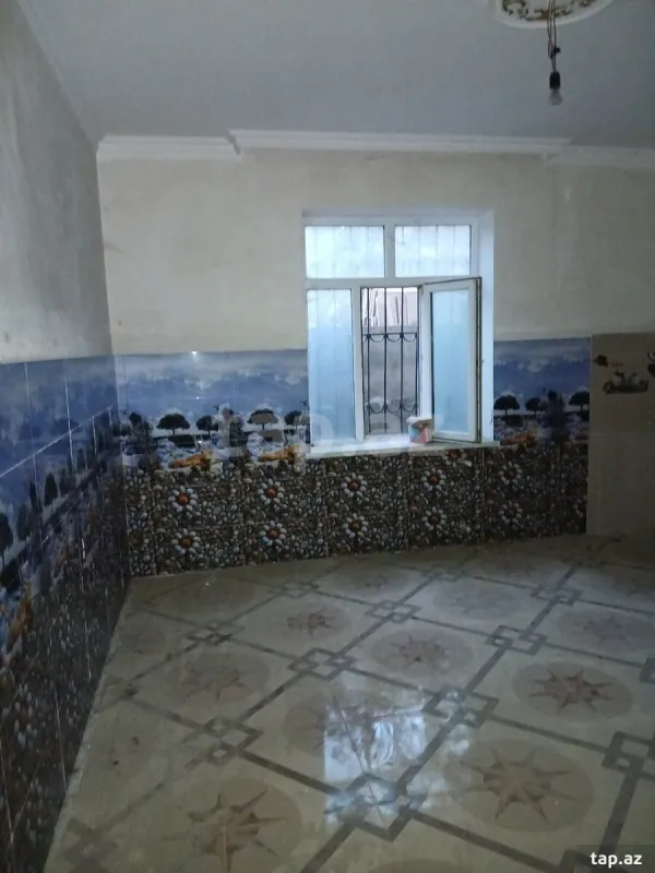 Satılır 7 otaqlı həyət evi