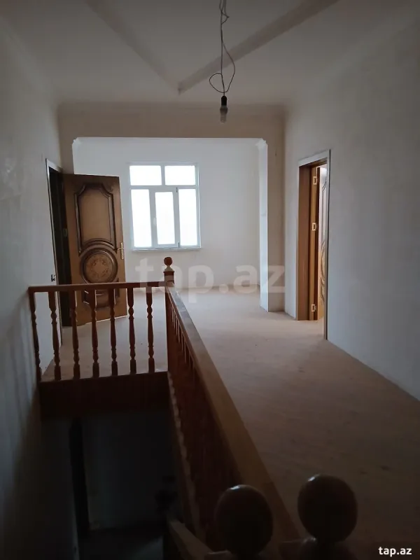 Satılır 7 otaqlı həyət evi