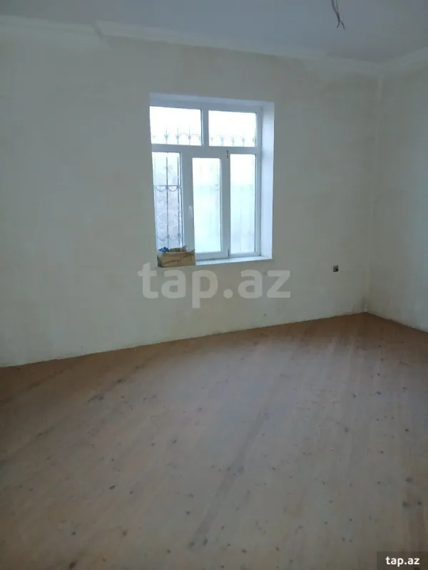 Satılır 7 otaqlı həyət evi