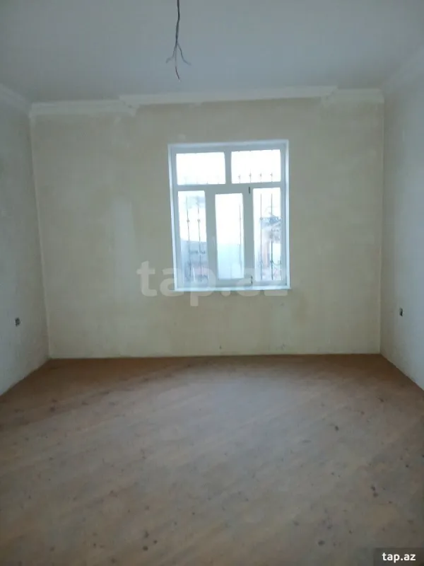 Satılır 7 otaqlı həyət evi