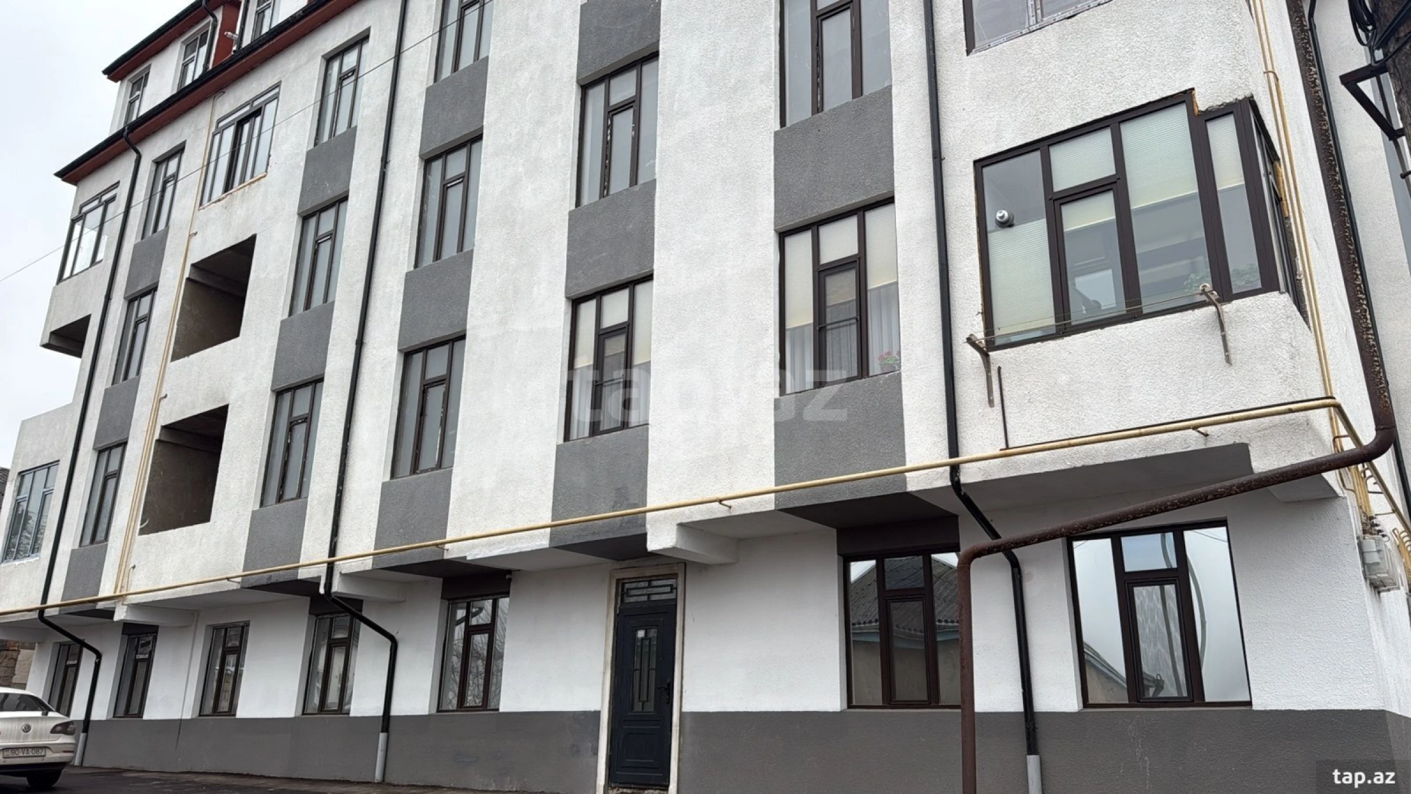 Satılır 2 otaqlı yeni tikili 75 m²