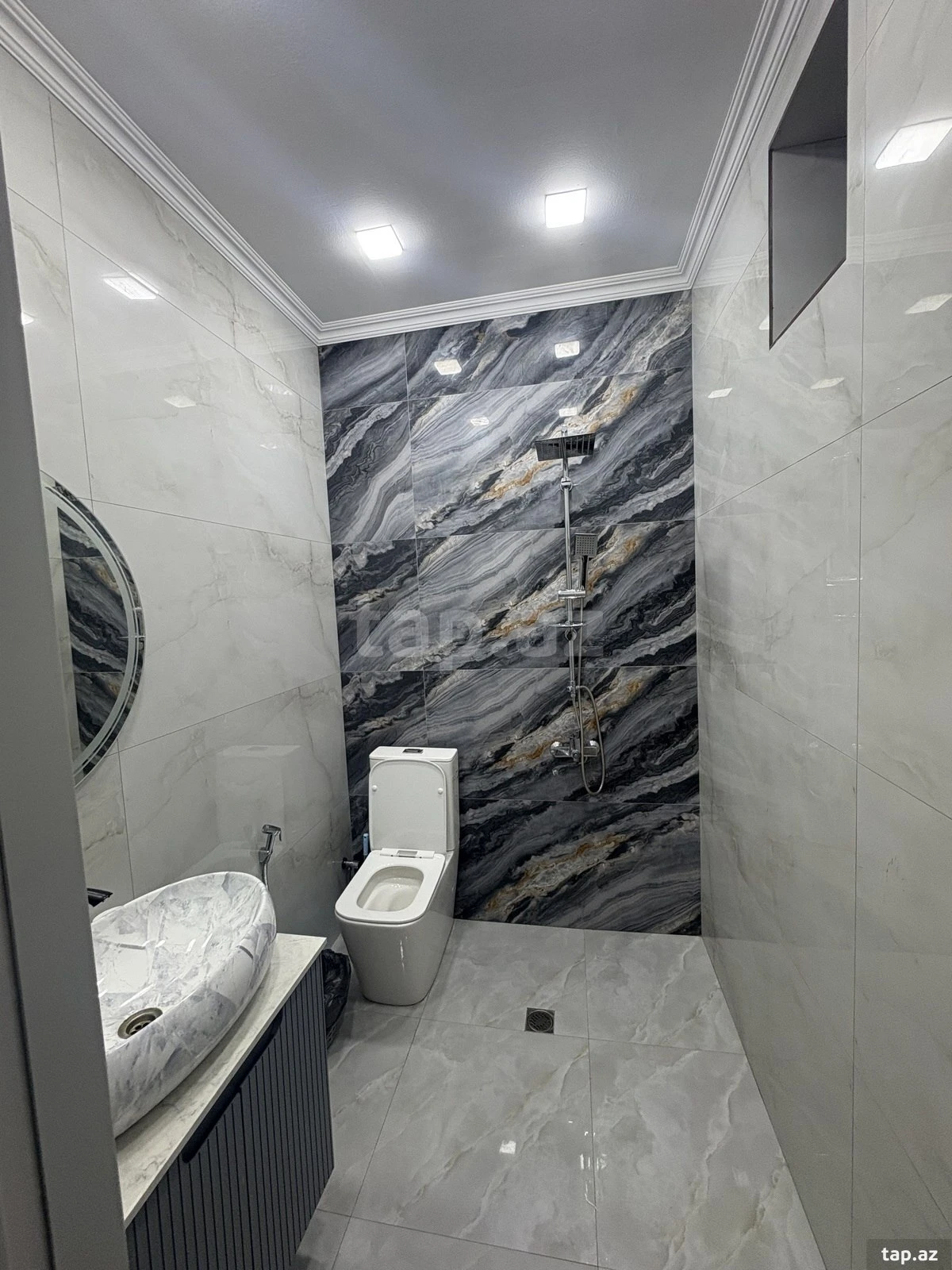 Kirayə verilir 3 otaqlı həyət evi