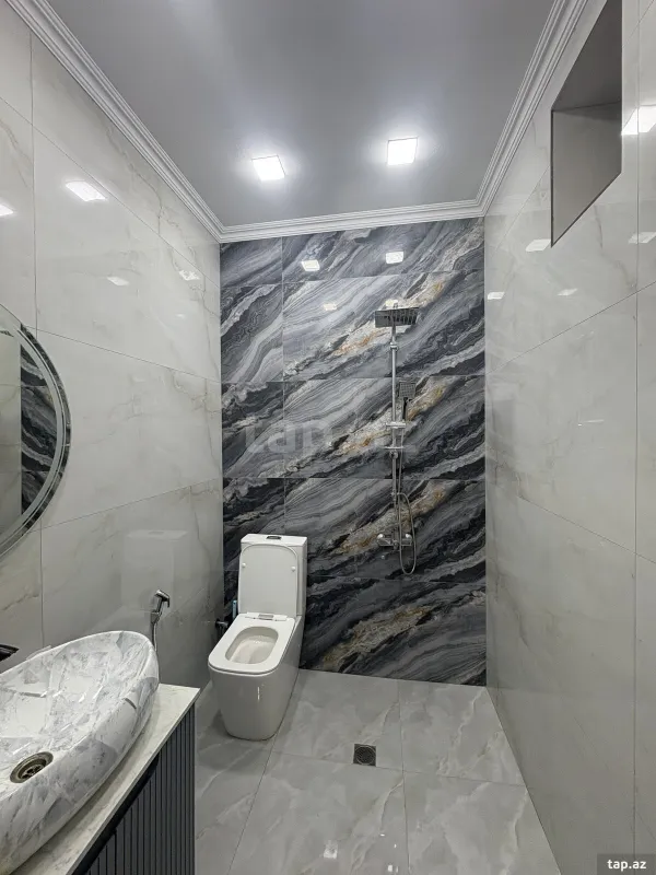 Kirayə verilir 3 otaqlı həyət evi