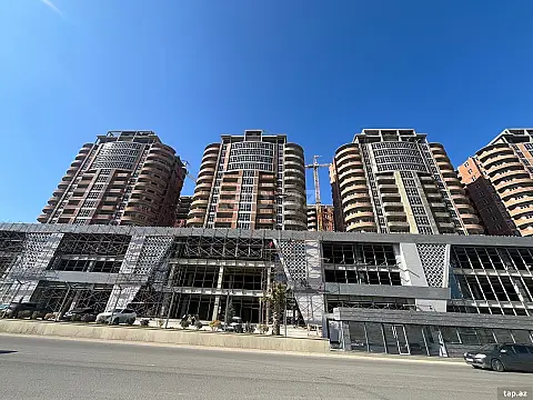 Satılır 2 otaqlı yeni tikili 101 m²