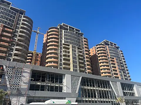 Satılır 2 otaqlı yeni tikili 101 m²