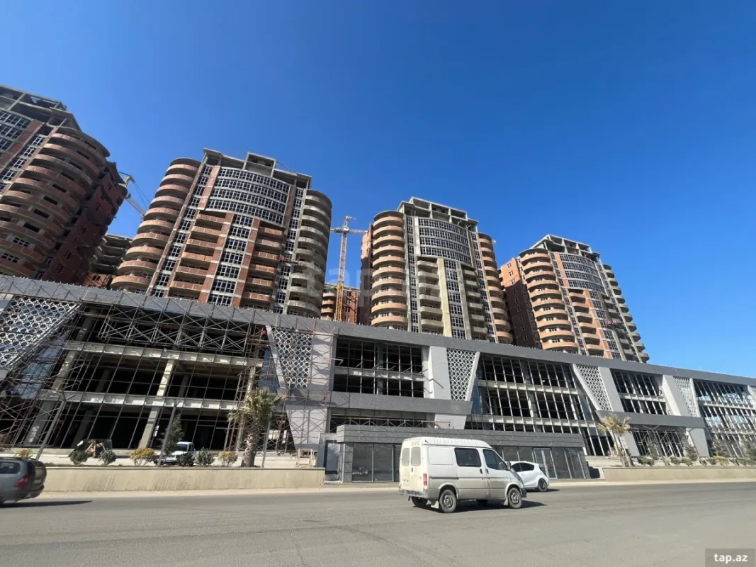 Satılır 2 otaqlı yeni tikili 101 m²