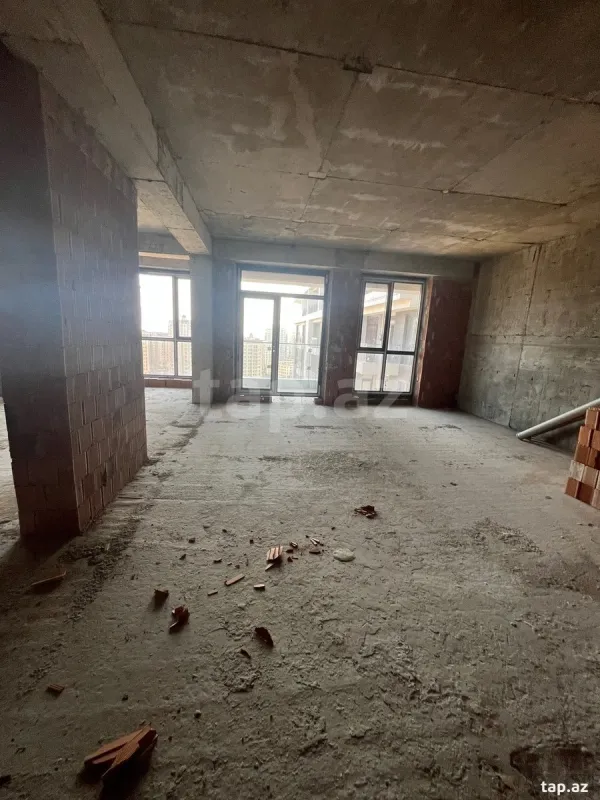 Satılır 2 otaqlı yeni tikili 101 m²