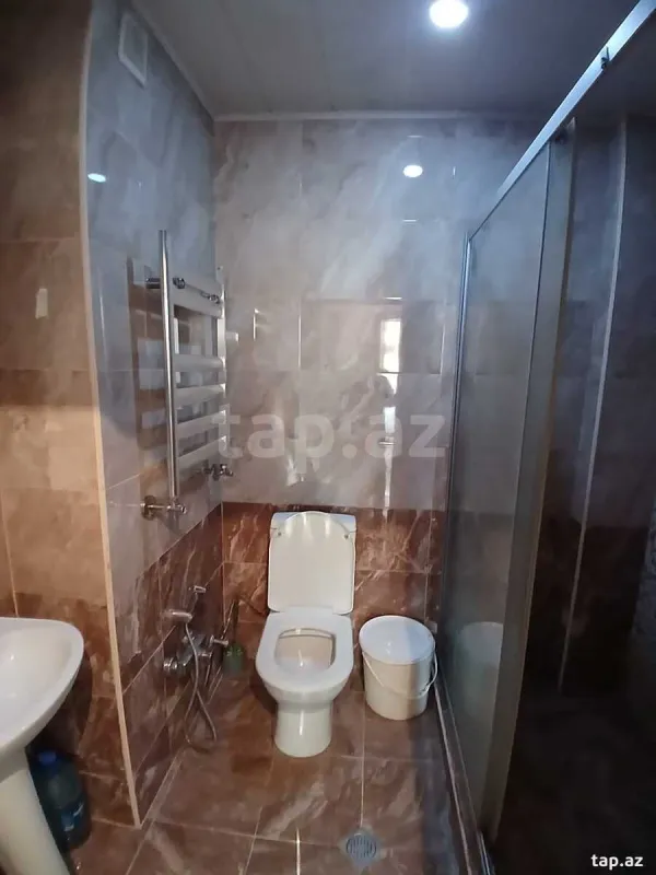 Kirayə verilir 2 otaqlı yeni tikili 60 m²